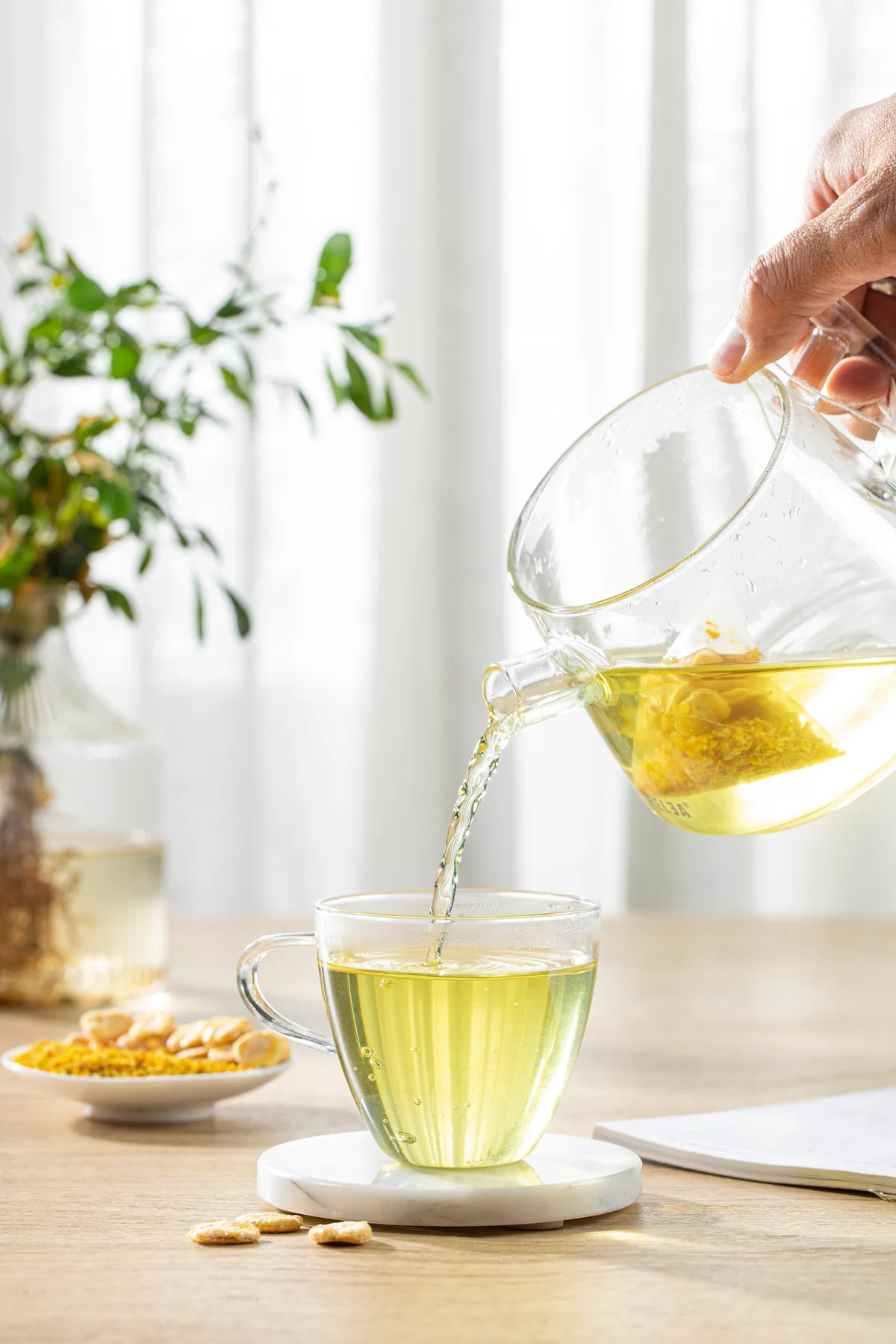 Vbleaf Gold supplied photograph showing osmanthus preparation.